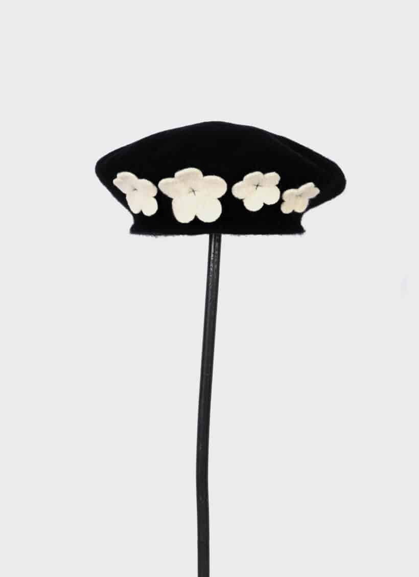 SCHA Flying Duck Cut Beret With Flowers